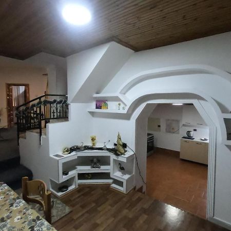 Tirana Traditional Home Bagian luar foto